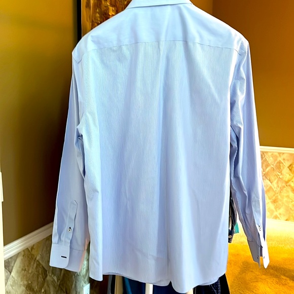 Men’s UNTUCKit Shirt - Picture 2 of 6